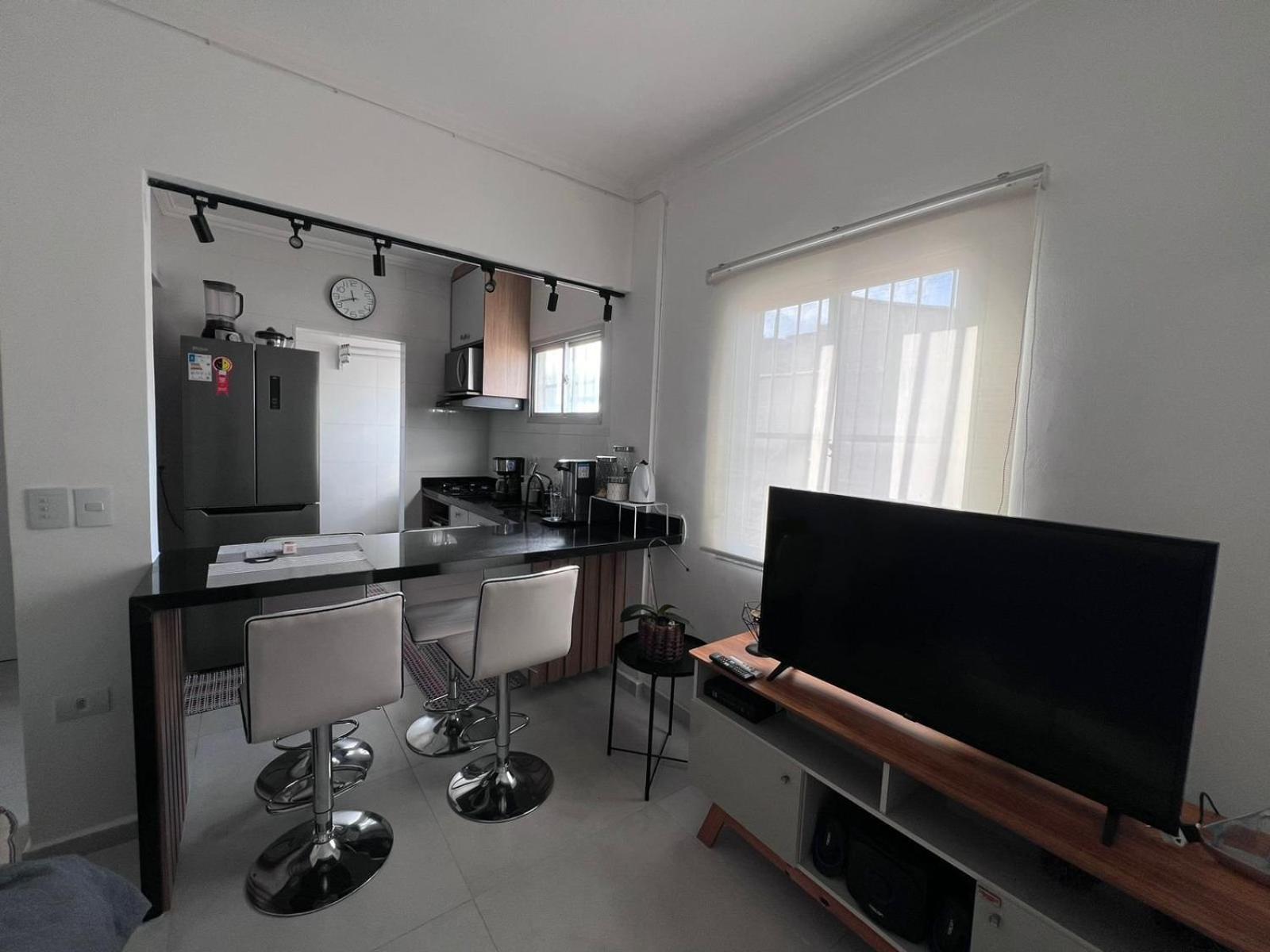Canto Forte- Suite C/Varanda - Ate 5 Hospedes- Garagem - Wi Fi E 200 Metros Da Praia, 50 Metros Da Av Gastronomica Da Pg Praia Grande Dış mekan fotoğraf