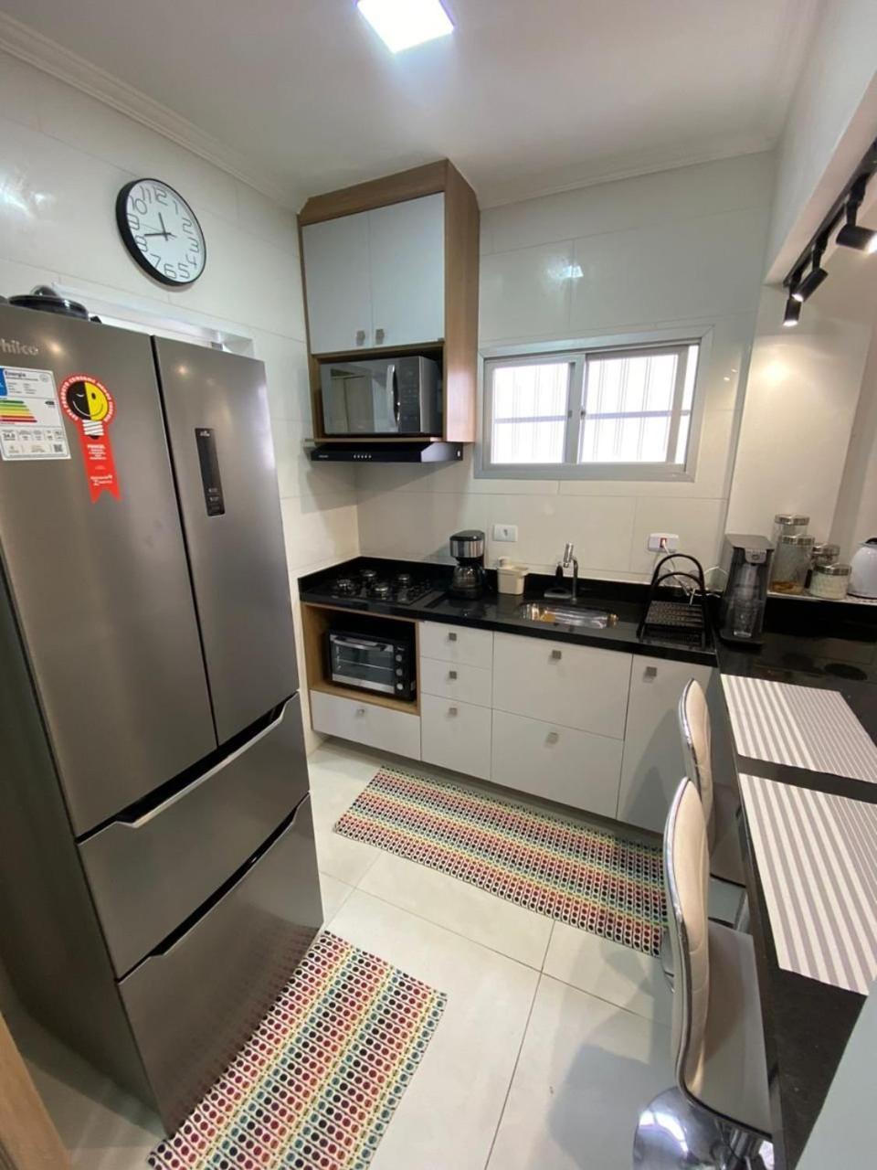 Canto Forte- Suite C/Varanda - Ate 5 Hospedes- Garagem - Wi Fi E 200 Metros Da Praia, 50 Metros Da Av Gastronomica Da Pg Praia Grande Dış mekan fotoğraf