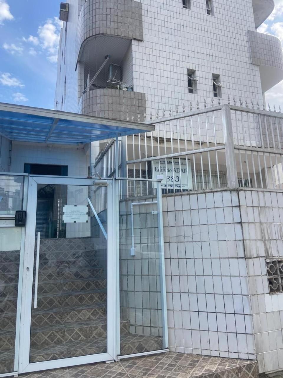 Canto Forte- Suite C/Varanda - Ate 5 Hospedes- Garagem - Wi Fi E 200 Metros Da Praia, 50 Metros Da Av Gastronomica Da Pg Praia Grande Dış mekan fotoğraf